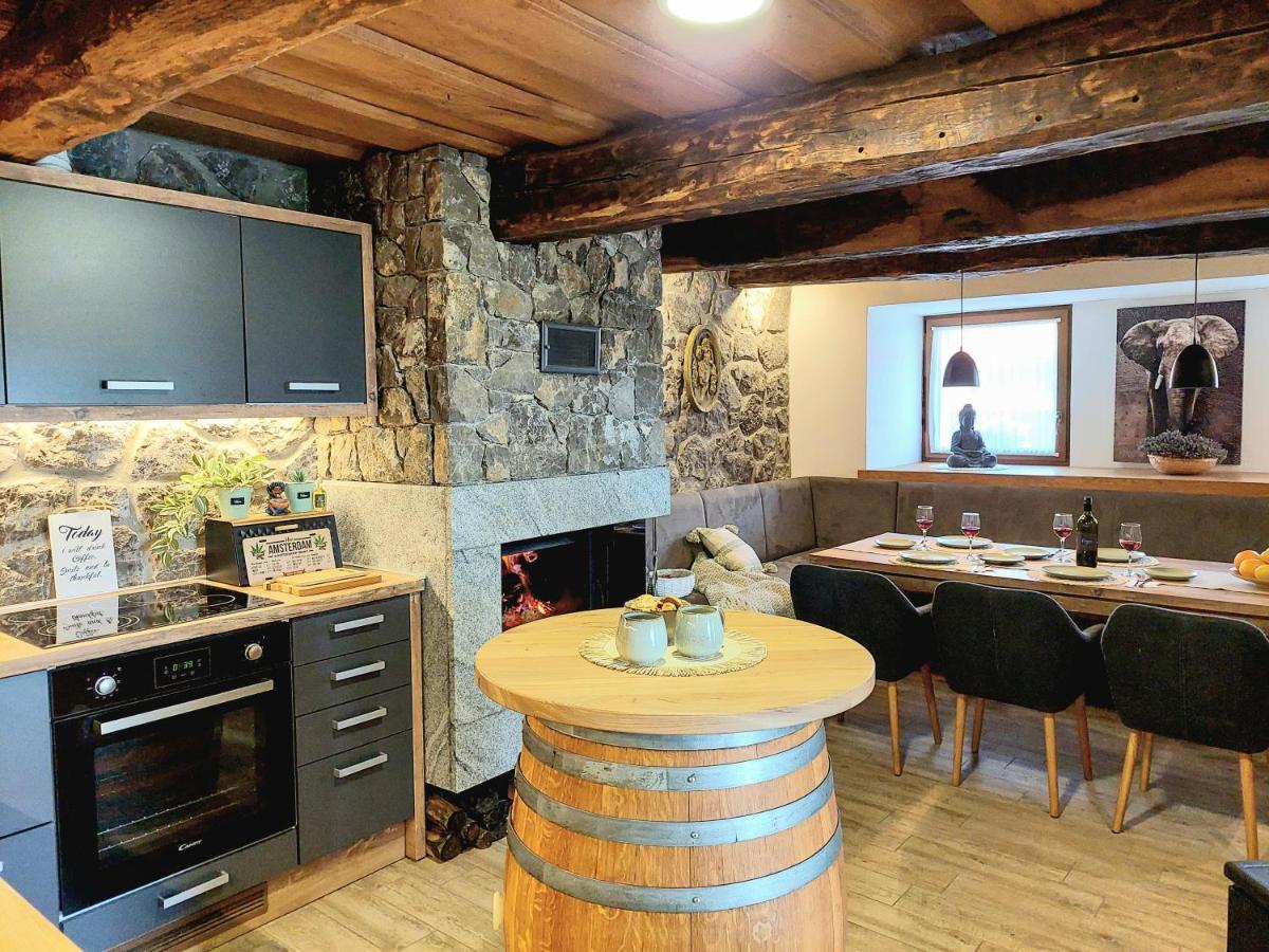 Vineyard Cottage Lan Na Hribu Semic Dış mekan fotoğraf